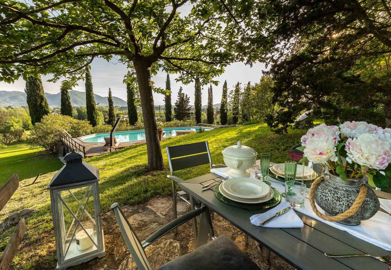 Villa a Lucca - VILLA D'AMICO, charming indulgence overlooking Lucca Town Centre