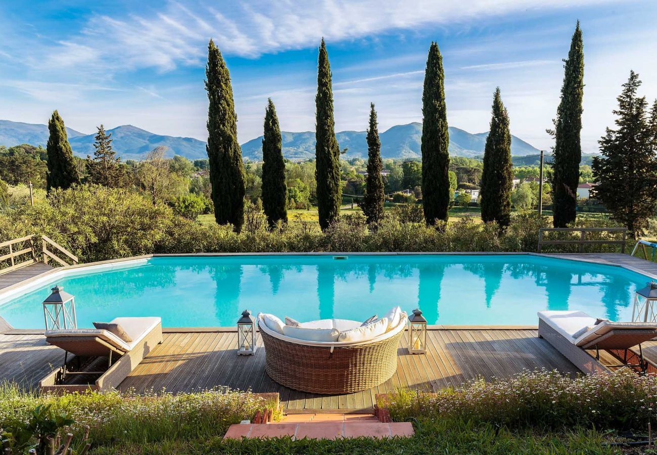 Villa a Lucca - VILLA D'AMICO, charming indulgence overlooking Lucca Town Centre