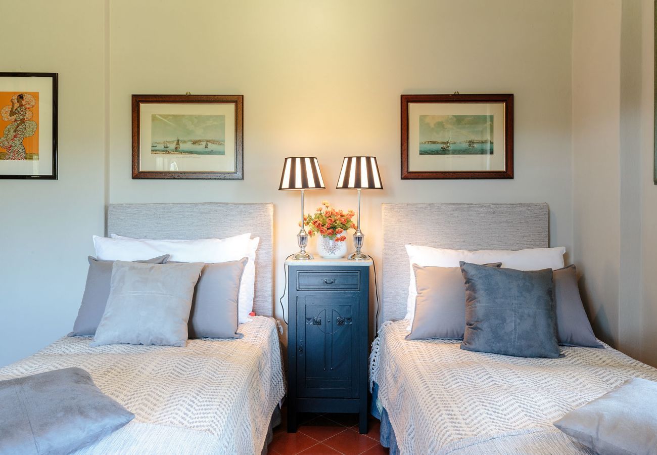 Villa a Lucca - VILLA D'AMICO, charming indulgence overlooking Lucca Town Centre