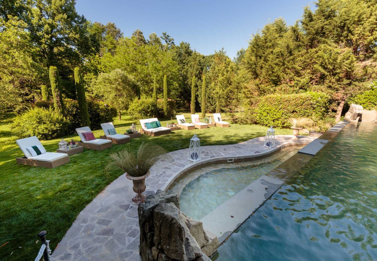 Villa a Orentano - 11 bedrooms Luxury Farmhouse, Private Pool, Jacuzzi, Private Tennis