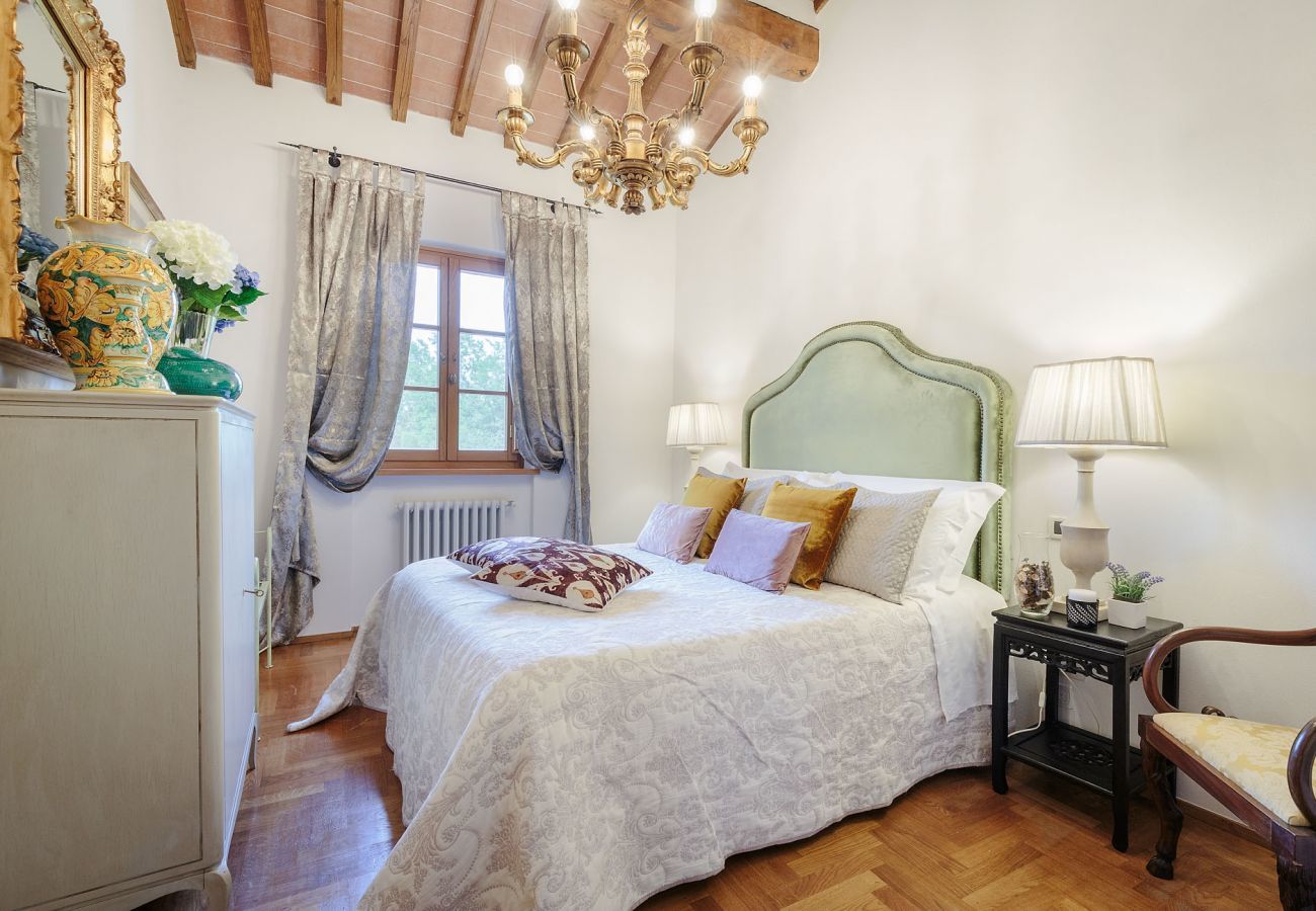 Villa a Orentano - 11 bedrooms Luxury Farmhouse, Private Pool, Jacuzzi, Private Tennis