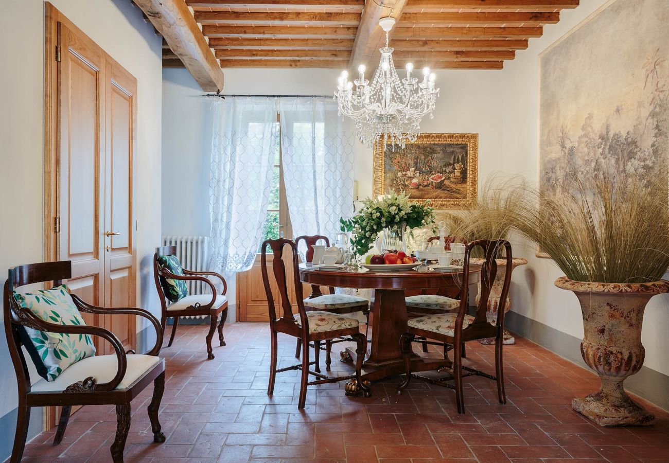 Villa a Orentano - 11 bedrooms Luxury Farmhouse, Private Pool, Jacuzzi, Private Tennis