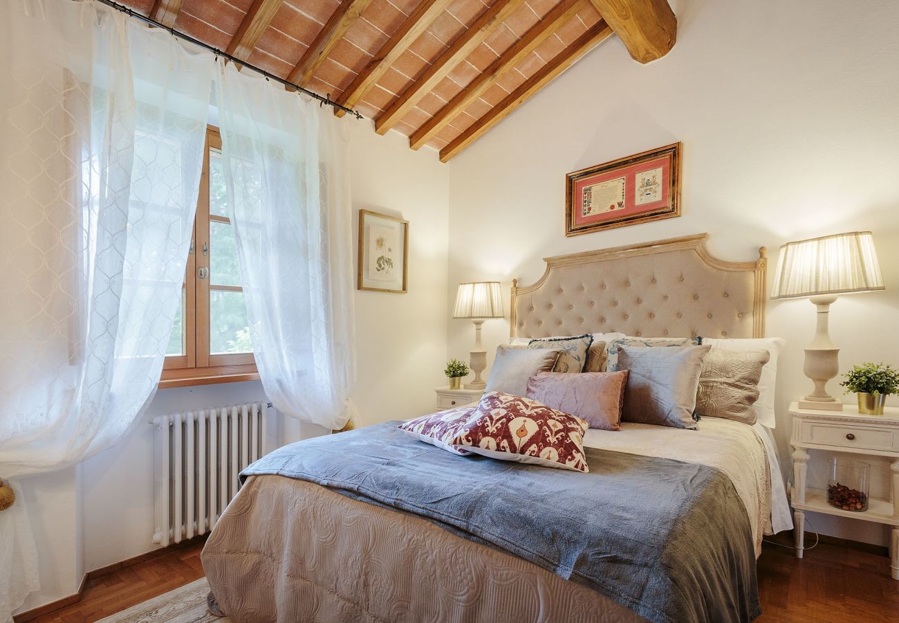 Villa a Orentano - 11 bedrooms Luxury Farmhouse, Private Pool, Jacuzzi, Private Tennis