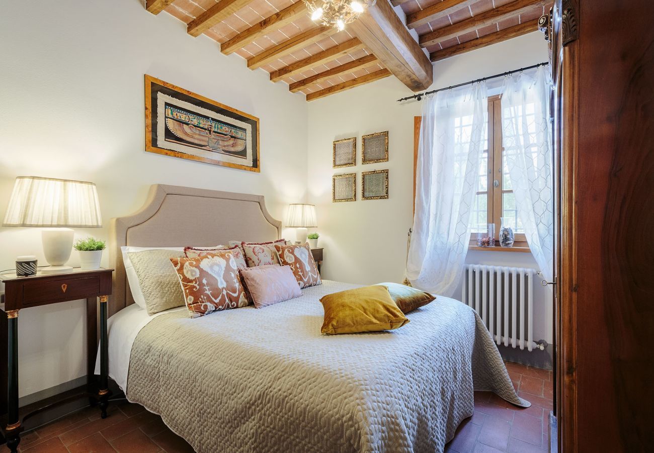 Villa a Orentano - 11 bedrooms Luxury Farmhouse, Private Pool, Jacuzzi, Private Tennis