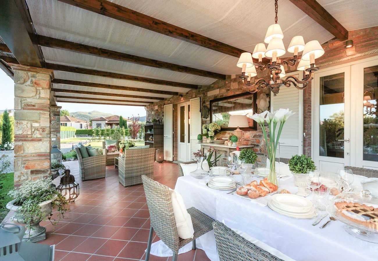 Villa a Capannori - VILLA PEMOLA a Luxury Farmhouse with Garden and bikes in Lucca Town