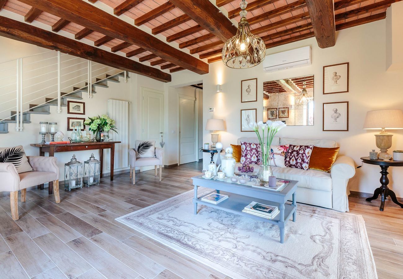 Villa a Capannori - VILLA PEMOLA a Luxury Farmhouse with Garden and bikes in Lucca Town