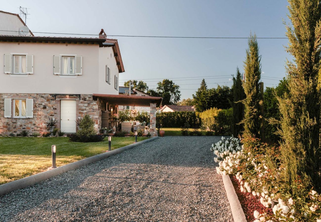 Villa a Capannori - VILLA PEMOLA a Luxury Farmhouse with Garden and bikes in Lucca Town