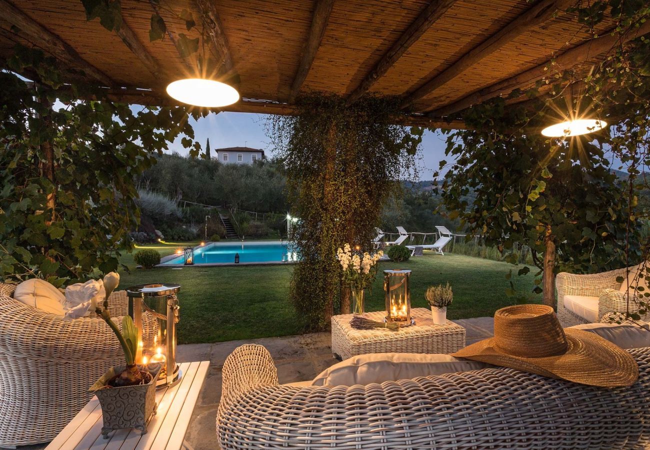 Villa a Lucca - VILLA QUERCIABELLA: Charm, Style and Pool on the Hills of Lucca