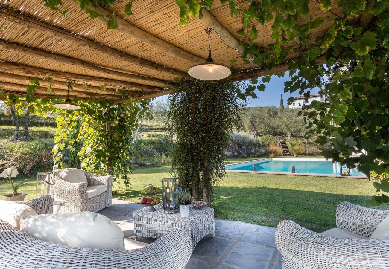 Villa a Lucca - VILLA QUERCIABELLA: Charm, Style and Pool on the Hills of Lucca