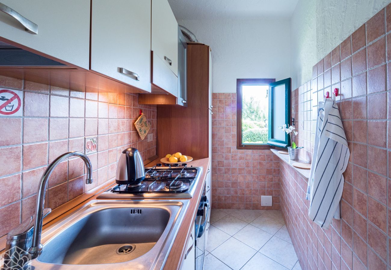 Appartamento a Baia Sardinia -  Rotonda Cottage 34 - flat moderno con piscina a Baja Sardinia 