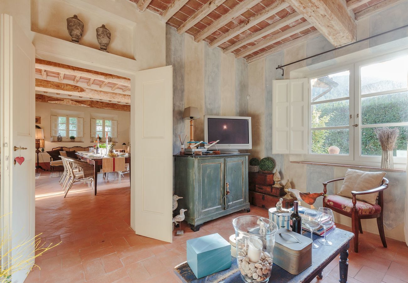 Villa a Camaiore - Villa Label