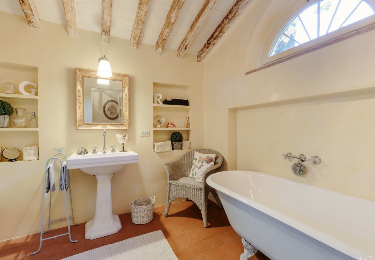 Villa a Camaiore - Luxury Farmhouse with Private Pool in Camaiore close to Lucca