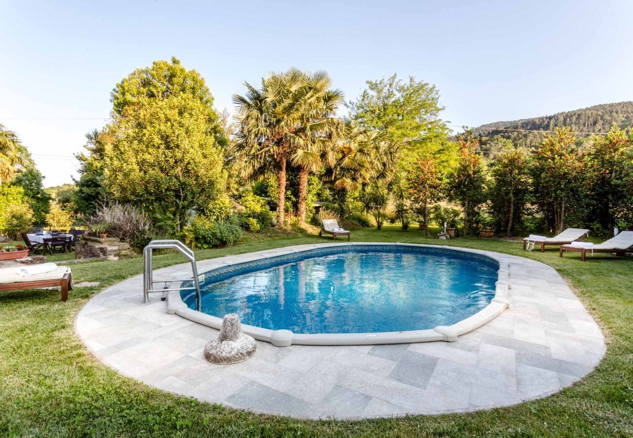 Villa a Pieve di Compito - A secret sweet idyllic retreat for 2 couples with private pool & air conditionin
