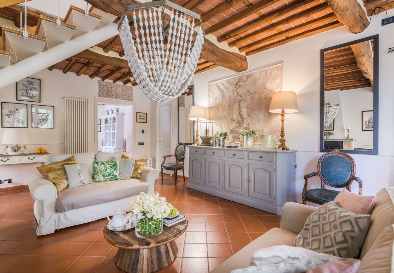 Villa a Pieve di Compito - Villa Coccinelle