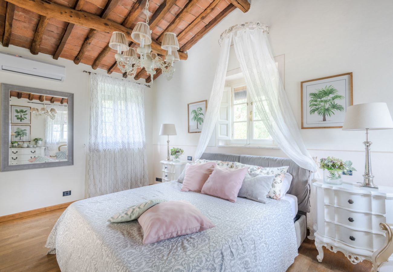 Villa a Pieve di Compito - Villa Coccinelle