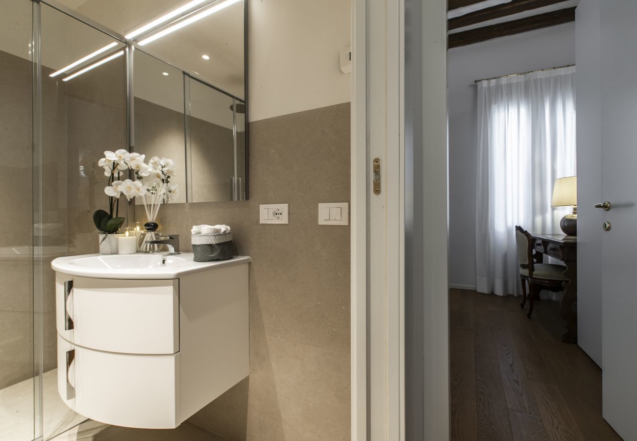 Appartamento a Venezia - Ca' Delle Acque Deluxe Apartment R&R