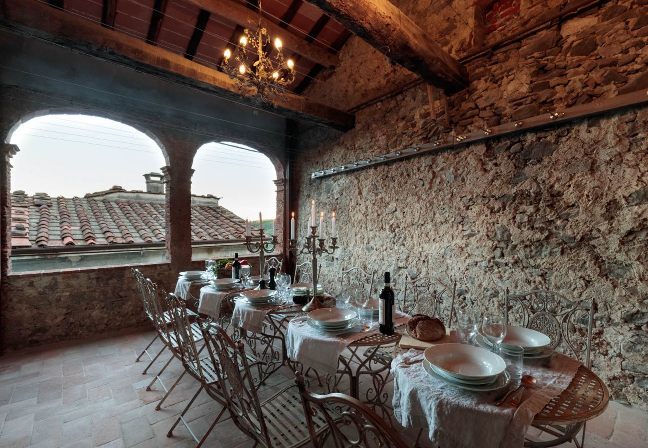 Villa a Pescaglia - Palazzo Giusti