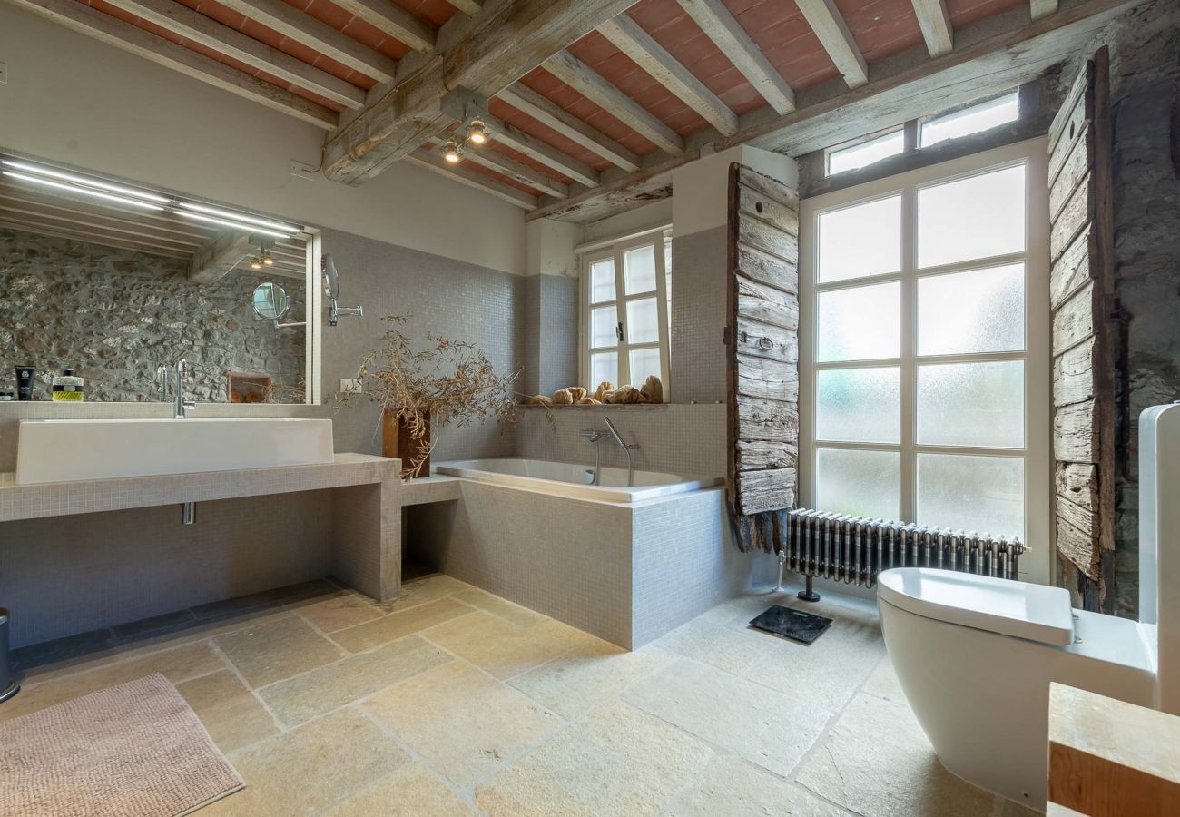 Villa a Pescaglia - Palazzo Giusti