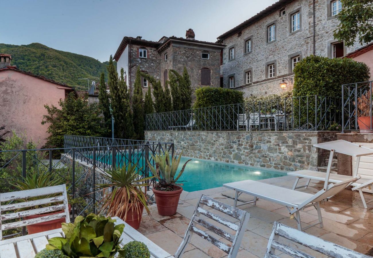 Villa a Pescaglia - Palazzo Giusti