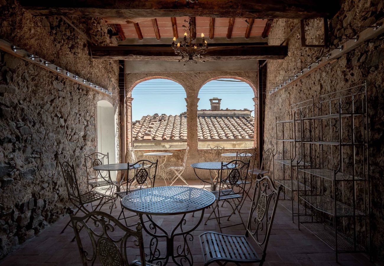 Villa a Pescaglia - Palazzo Giusti