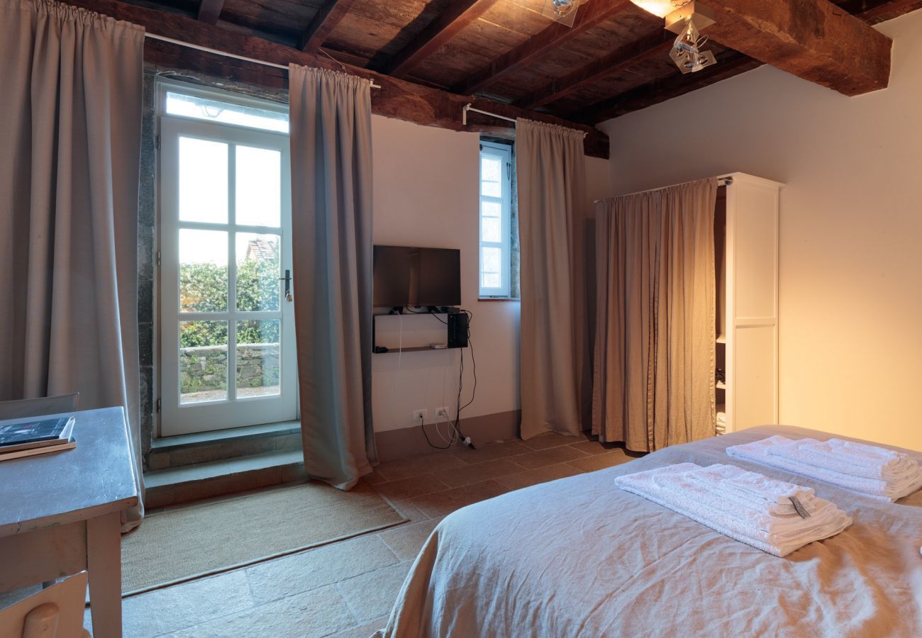 Villa a Pescaglia - PALAZZO GIUSTI: Understated Luxury with a Welcoming Ambience on the Hills of Lucca