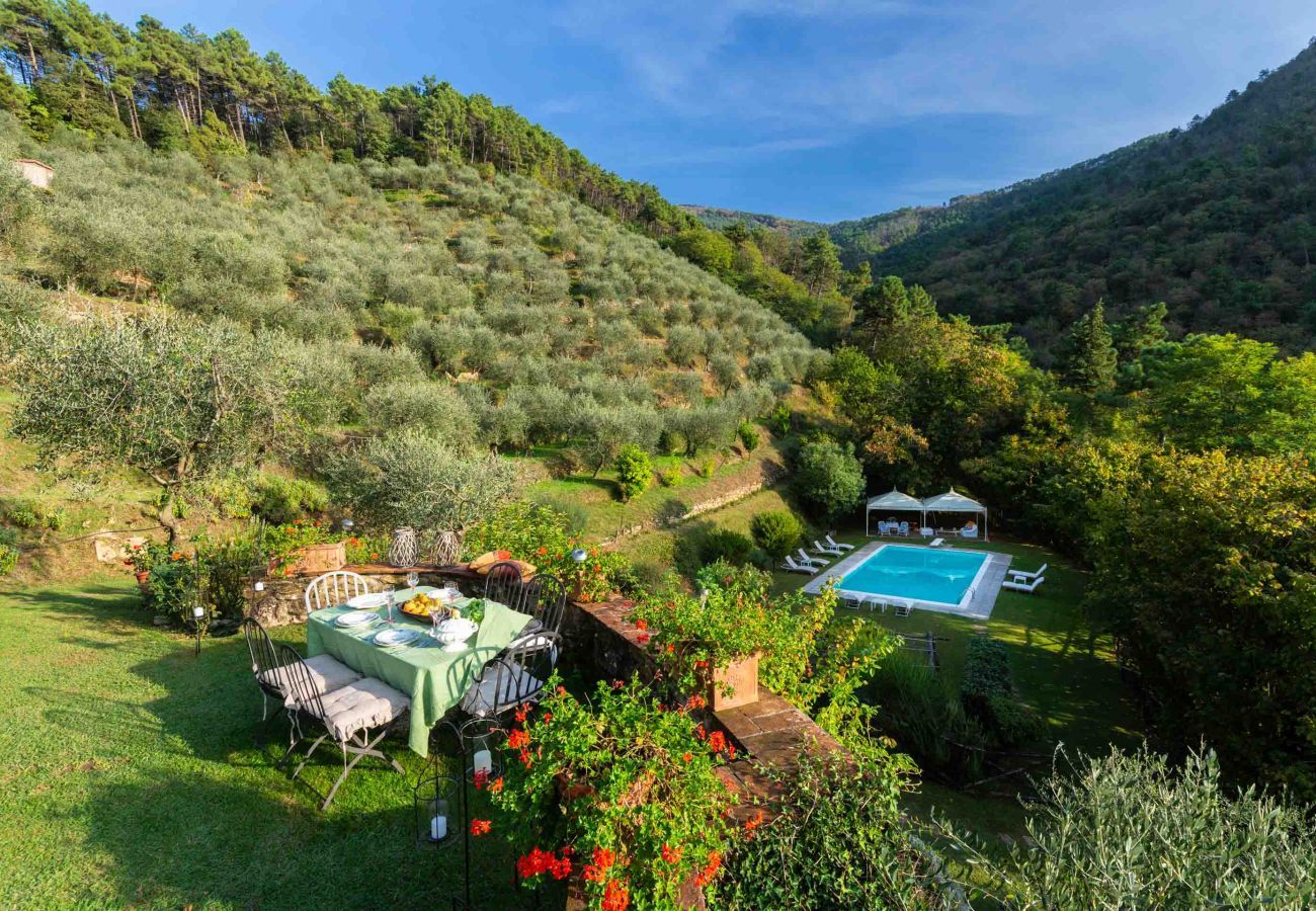 Villa a Santa Maria del giudice - Casa Nel Bosco, an extraordinary Tuscan Retreat with private pool