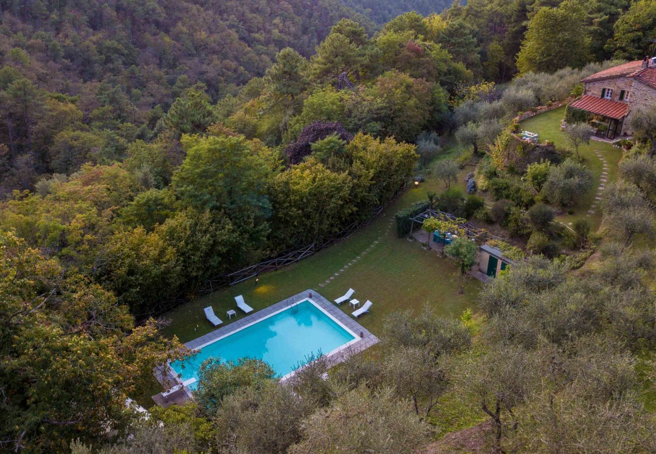 Villa a Santa Maria del giudice - Casa Nel Bosco, an extraordinary Tuscan Retreat with private pool