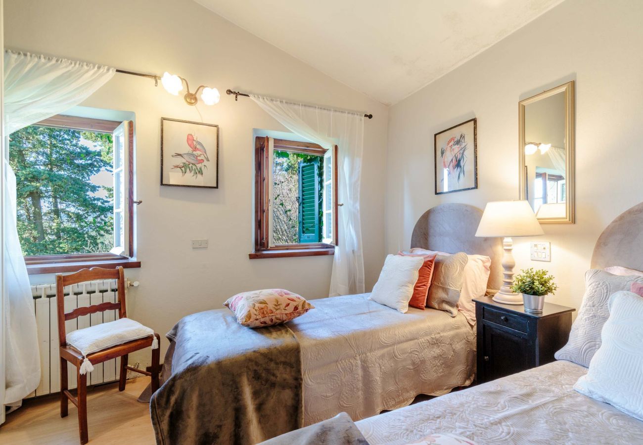 Villa a Santa Maria del giudice - Casa Nel Bosco
