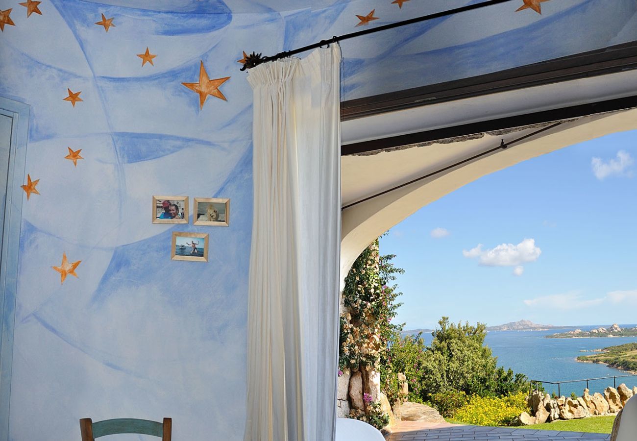 Villa a Baia Sardinia - Villa Quercia - parco mediterraneo, piscina e vista panoramica
