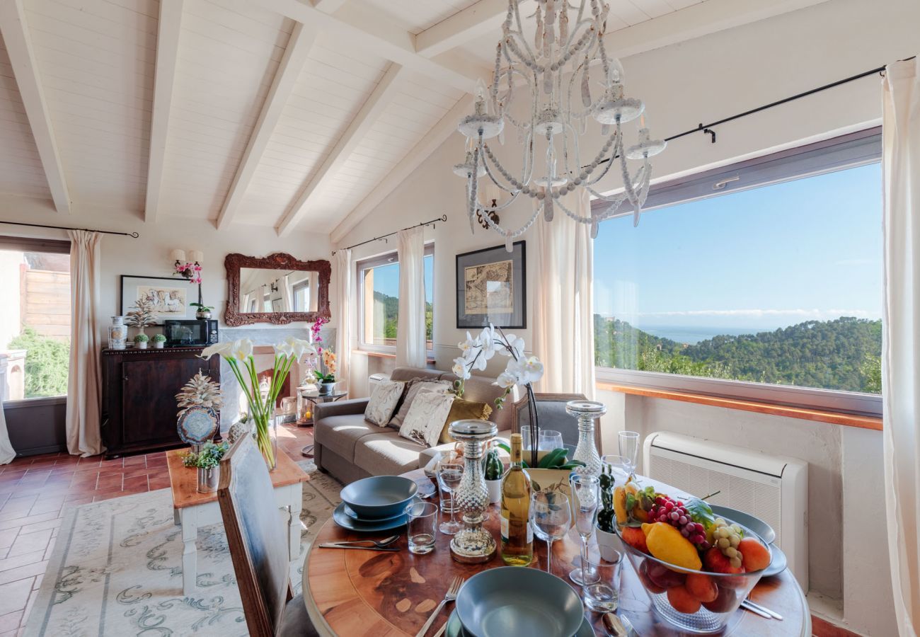 Villa a Montemagno - ALCOVA TOBINO, a Romantic Farmhouse with Private Pool and a Magnificent view over the Sea