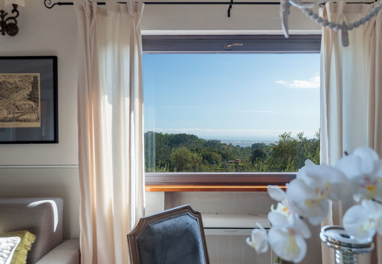 Villa a Montemagno - ALCOVA TOBINO, a Romantic Farmhouse with Private Pool and a Magnificent view over the Sea