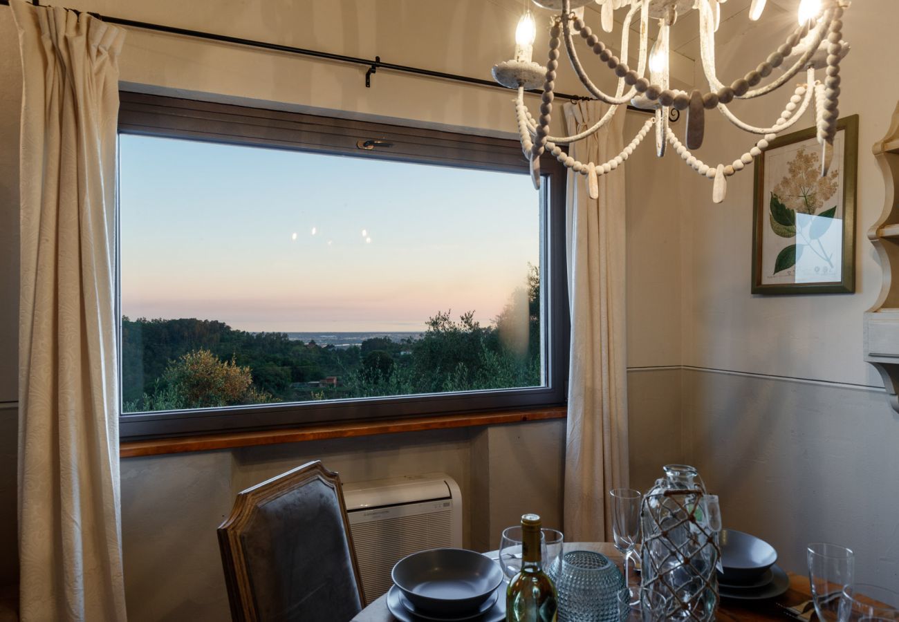 Villa a Montemagno - ALCOVA TOBINO, a Romantic Farmhouse with Private Pool and a Magnificent view over the Sea