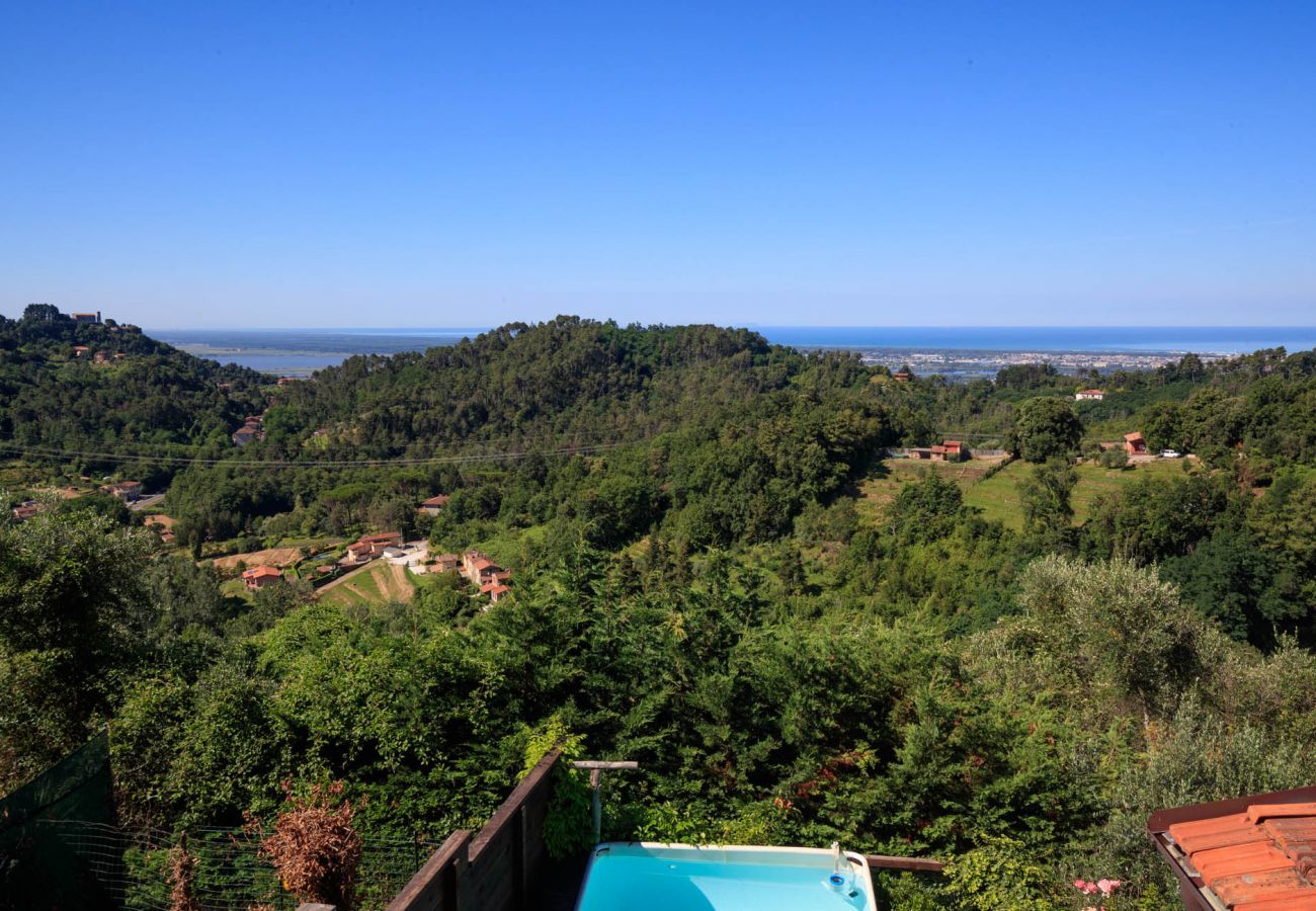 Villa a Montemagno - ALCOVA TOBINO, a Romantic Farmhouse with Private Pool and a Magnificent view over the Sea