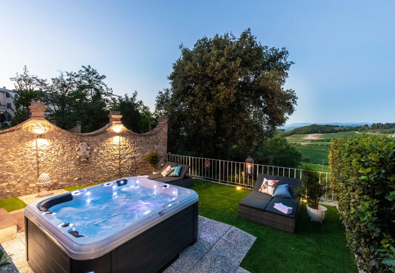 Villa a Marcialla - VILLA CHIANTI, your Secret 4 Bedrooms Retreat with View over the Vineyards in Marcialla