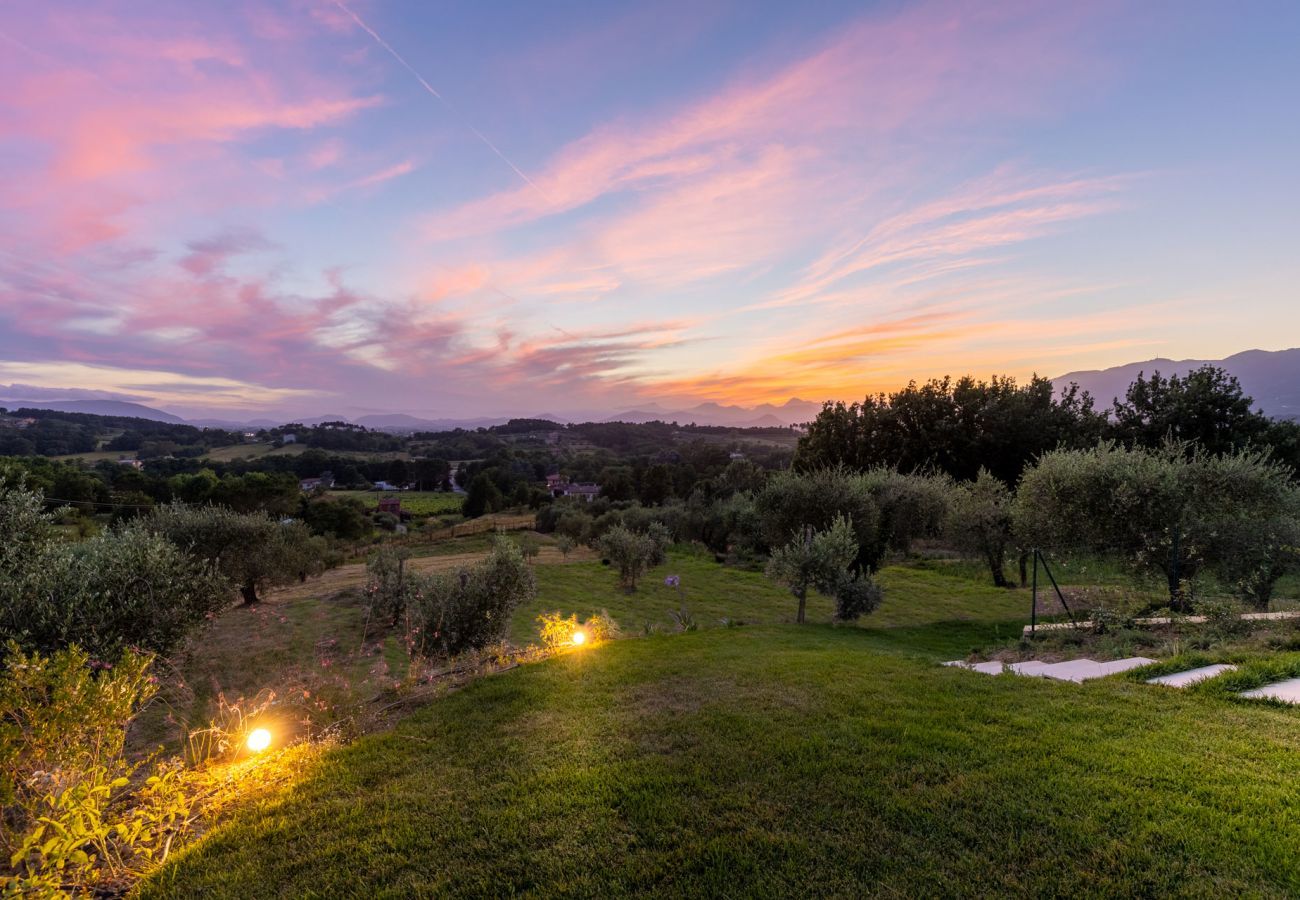 Villa a Montecarlo - Villa Duemani - Pickleball Retreat