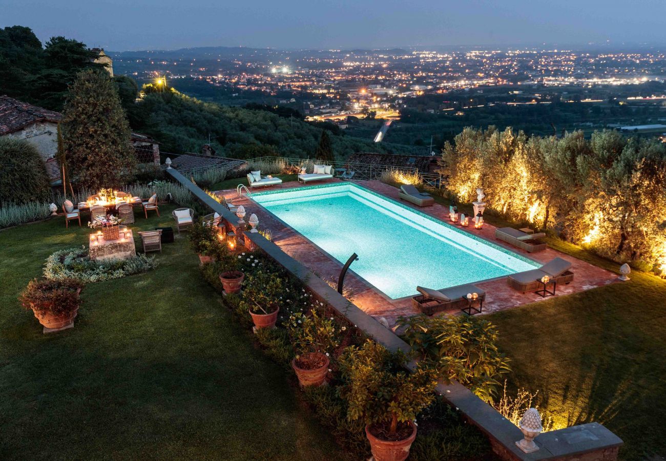 Villa a Lucca - VILLA IL CASTELLO: Vibrant Sanctuary of Enchanting Colours. 6 Bedrooms, Private Pool