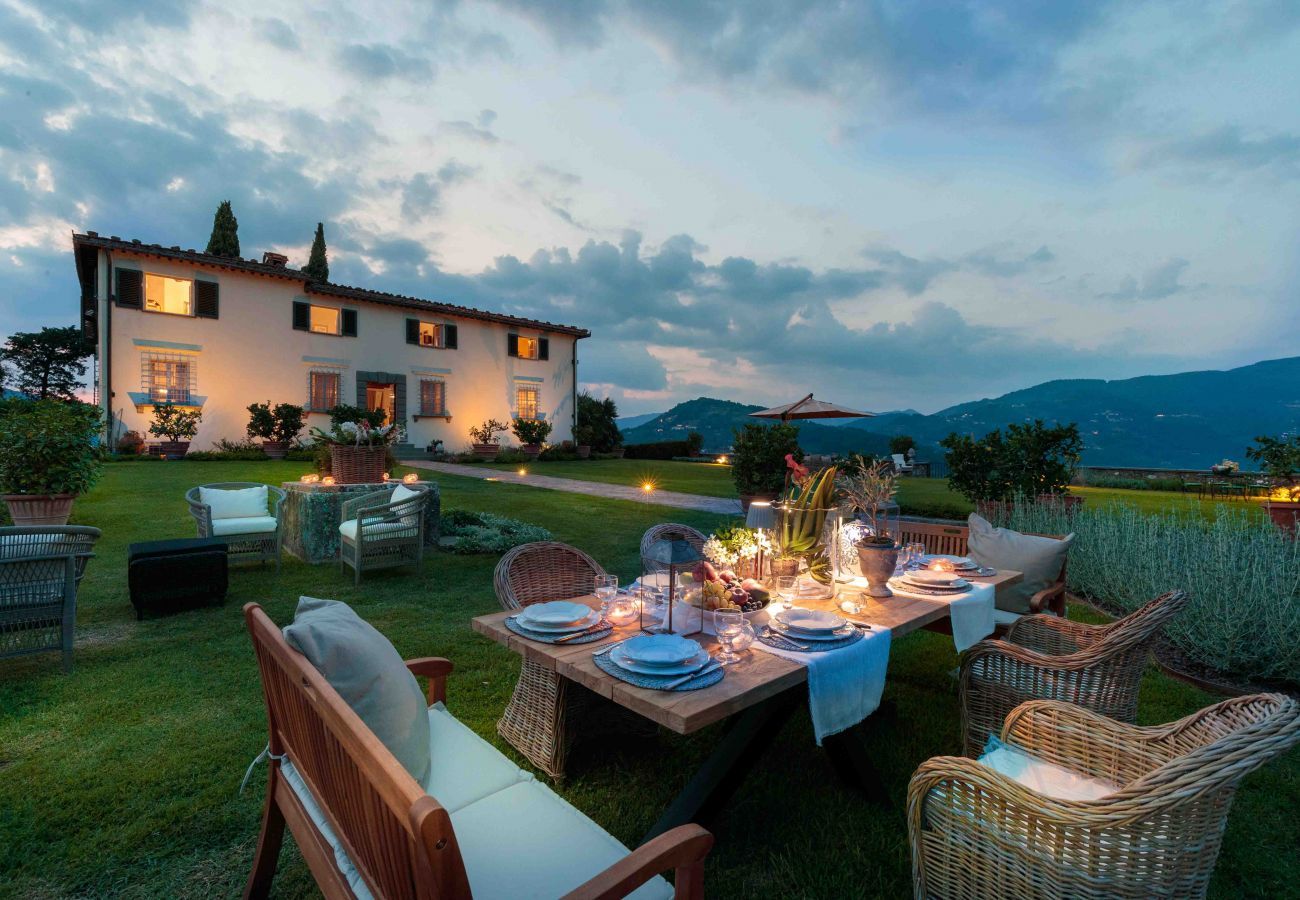 Villa a Lucca - VILLA IL CASTELLO: Vibrant Sanctuary of Enchanting Colours. 6 Bedrooms, Private Pool