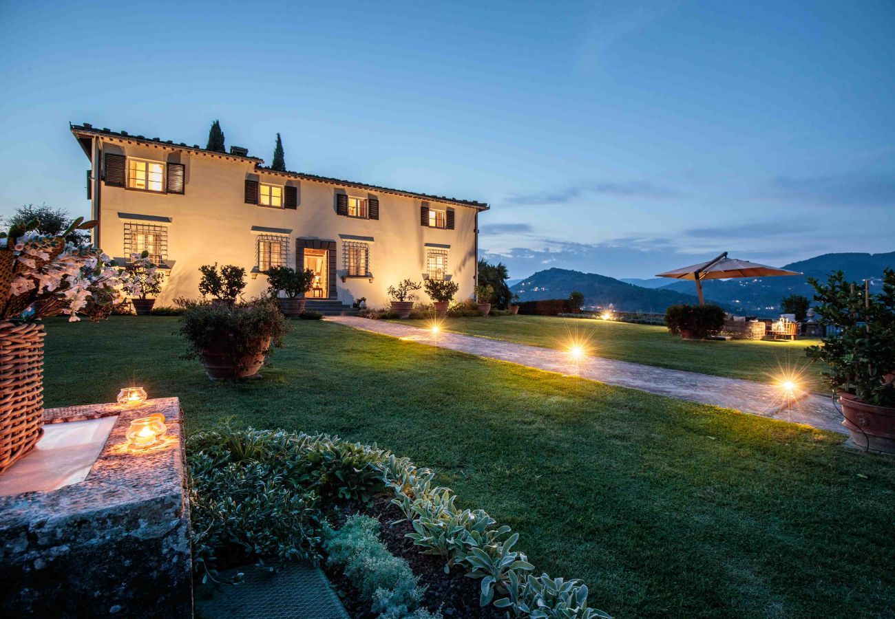 Villa a Lucca - VILLA IL CASTELLO: Vibrant Sanctuary of Enchanting Colours. 6 Bedrooms, Private Pool