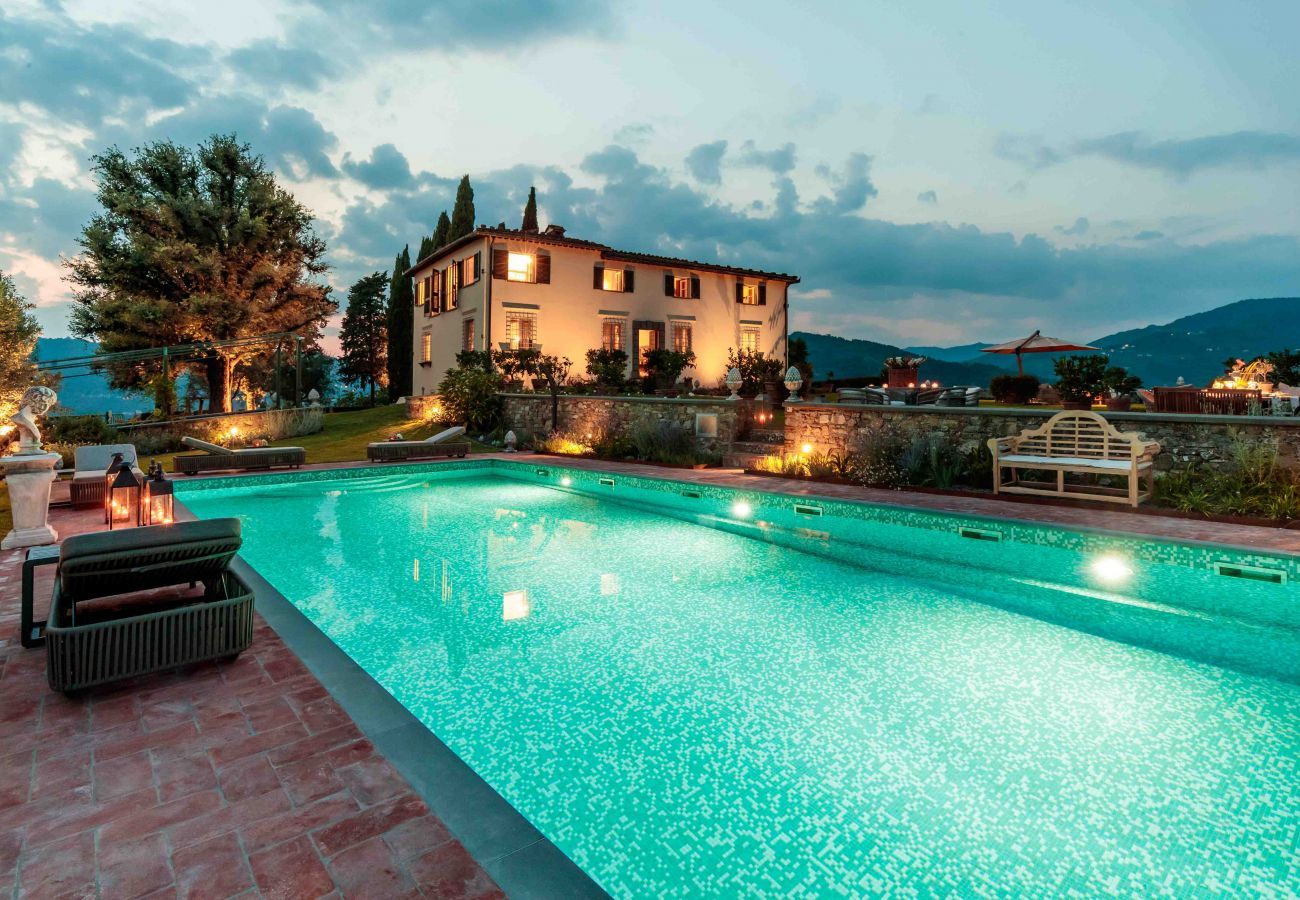 Villa a Lucca - VILLA IL CASTELLO: Vibrant Sanctuary of Enchanting Colours. 6 Bedrooms, Private Pool