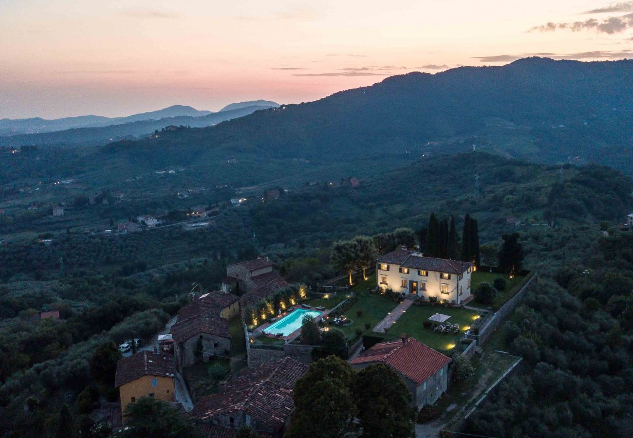 Villa a Lucca - VILLA IL CASTELLO: Vibrant Sanctuary of Enchanting Colours. 6 Bedrooms, Private Pool