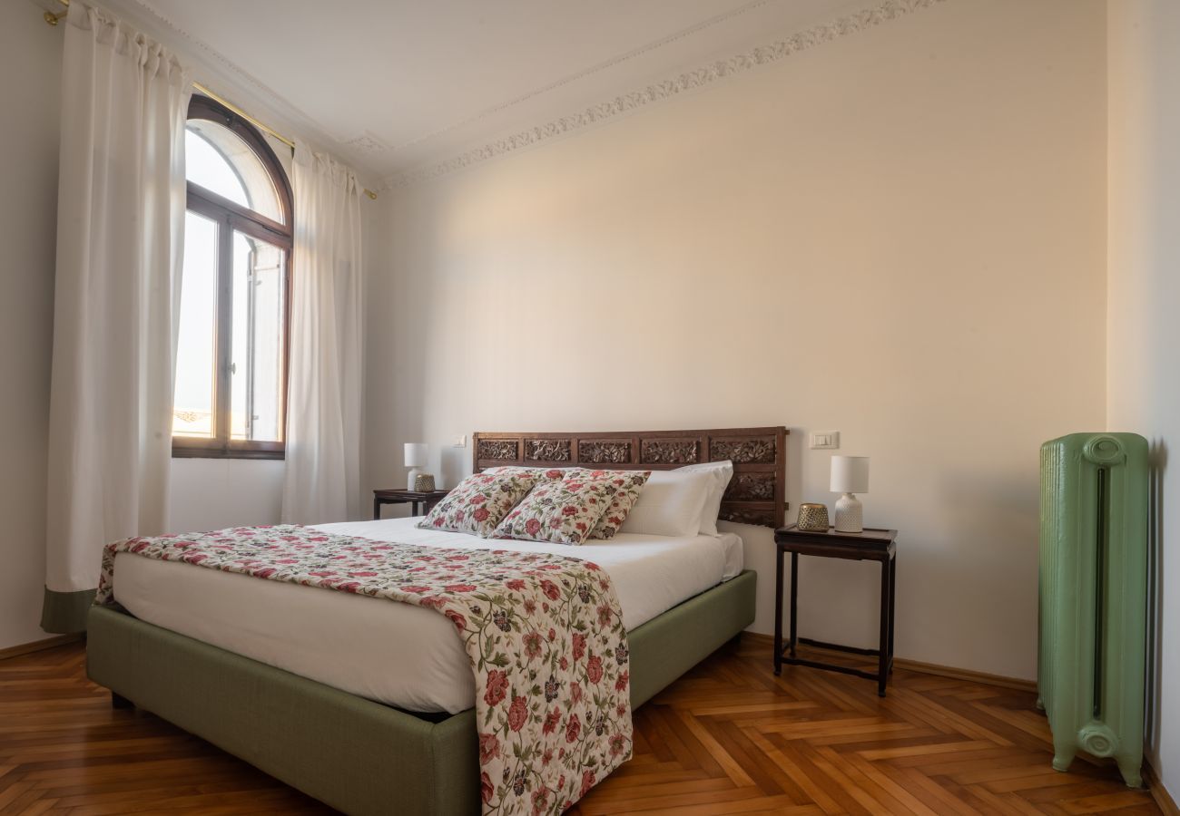 Appartamento a Venezia - Venetian Palace Green Apartment R&R