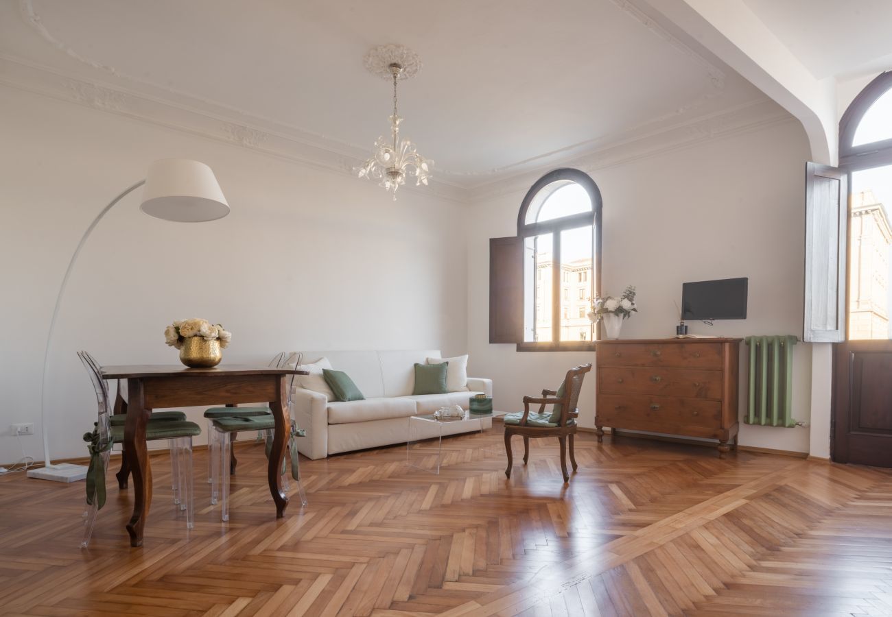 Appartamento a Venezia - Venetian Palace Green Apartment R&R