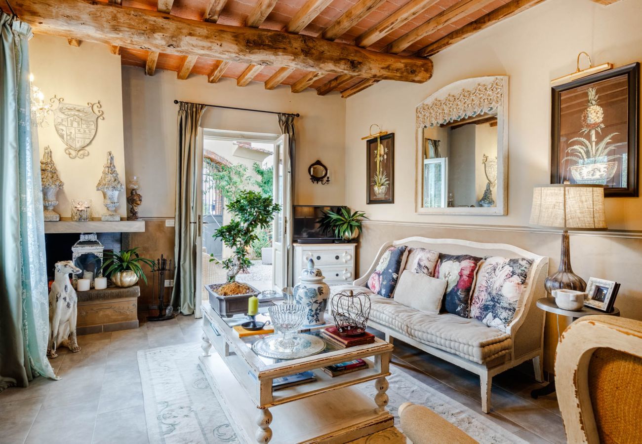 Villa a Montecarlo - VILLA GIANNA, the Secret Interior Designer's Private Retreat with Pool