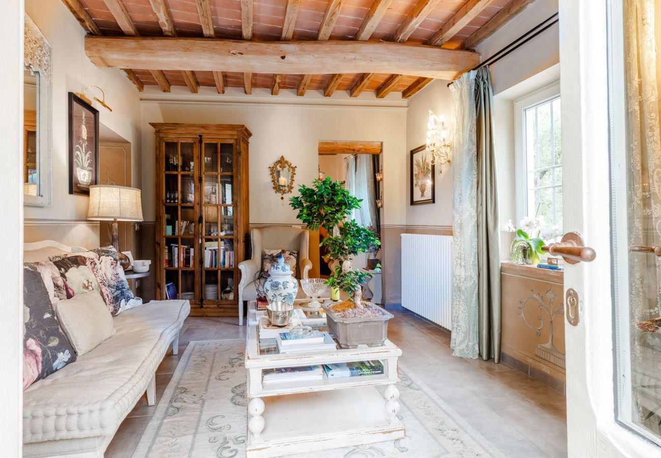 Villa a Montecarlo - VILLA GIANNA, the Secret Interior Designer's Private Retreat with Pool