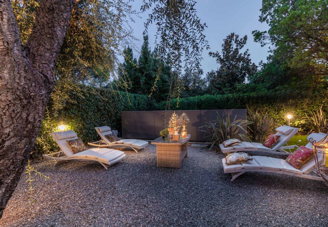 Villa a Montecarlo - VILLA GIANNA, the Secret Interior Designer's Private Retreat with Pool