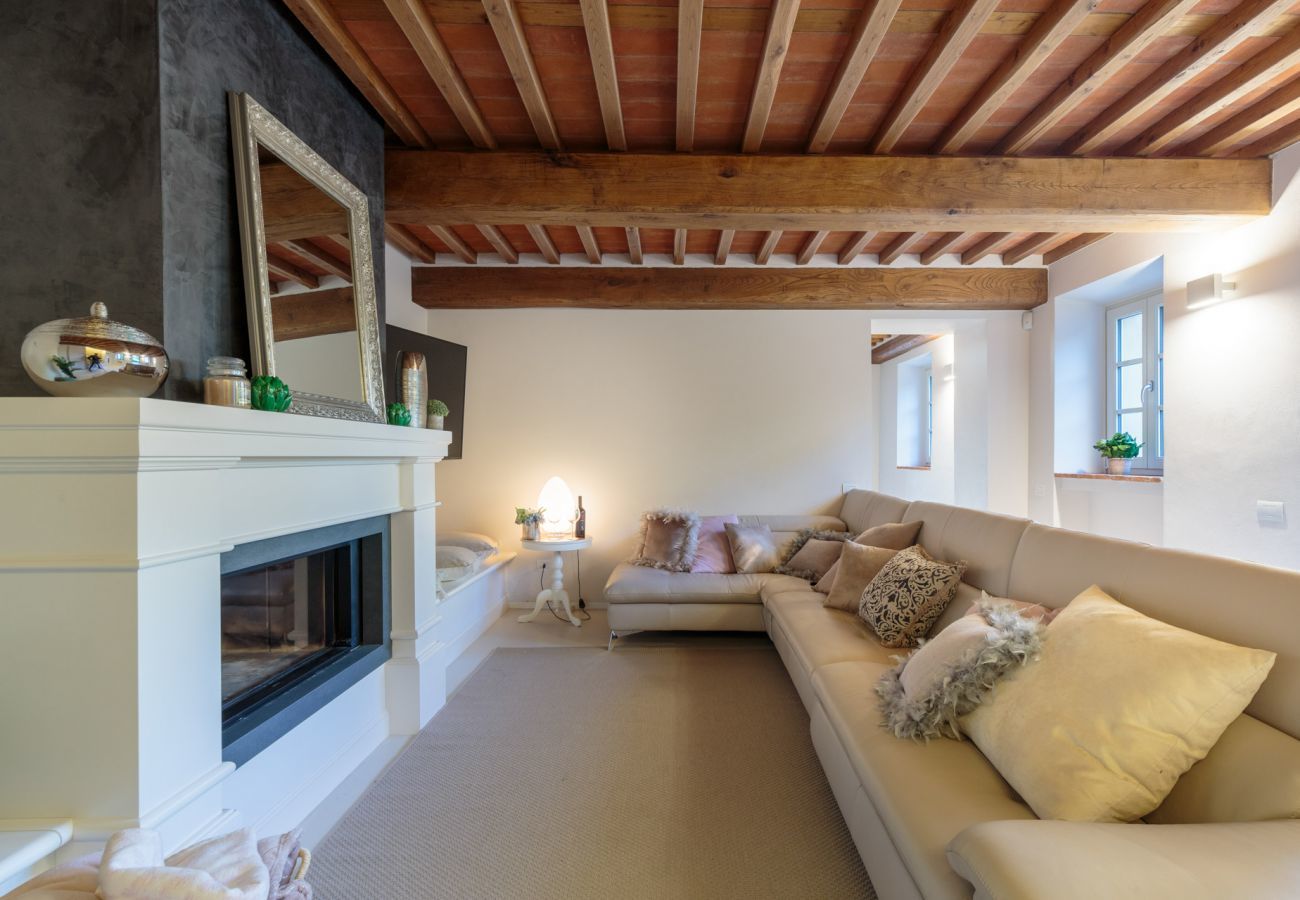 Villa a Pieve a Elici - Villa Riviera