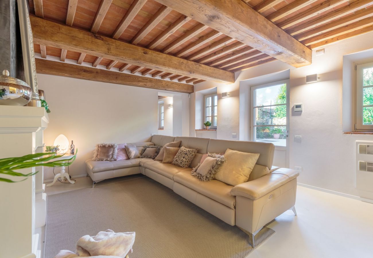 Villa a Pieve a Elici - Villa Riviera