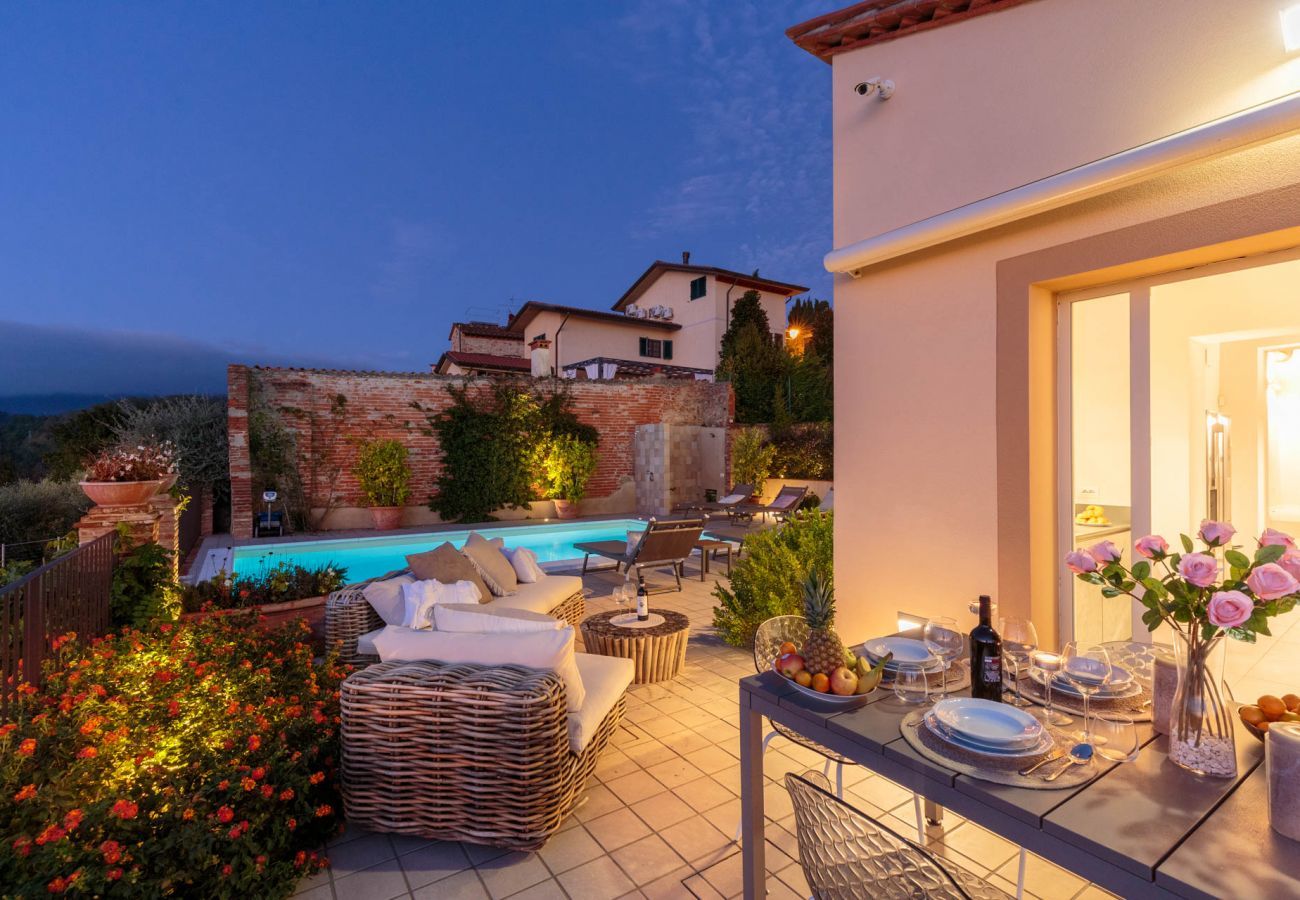 Villa a Pieve a Elici - Villa Riviera: Luxury Villa with Pool and Seaview, close to Forte dei Marmi and Lucca