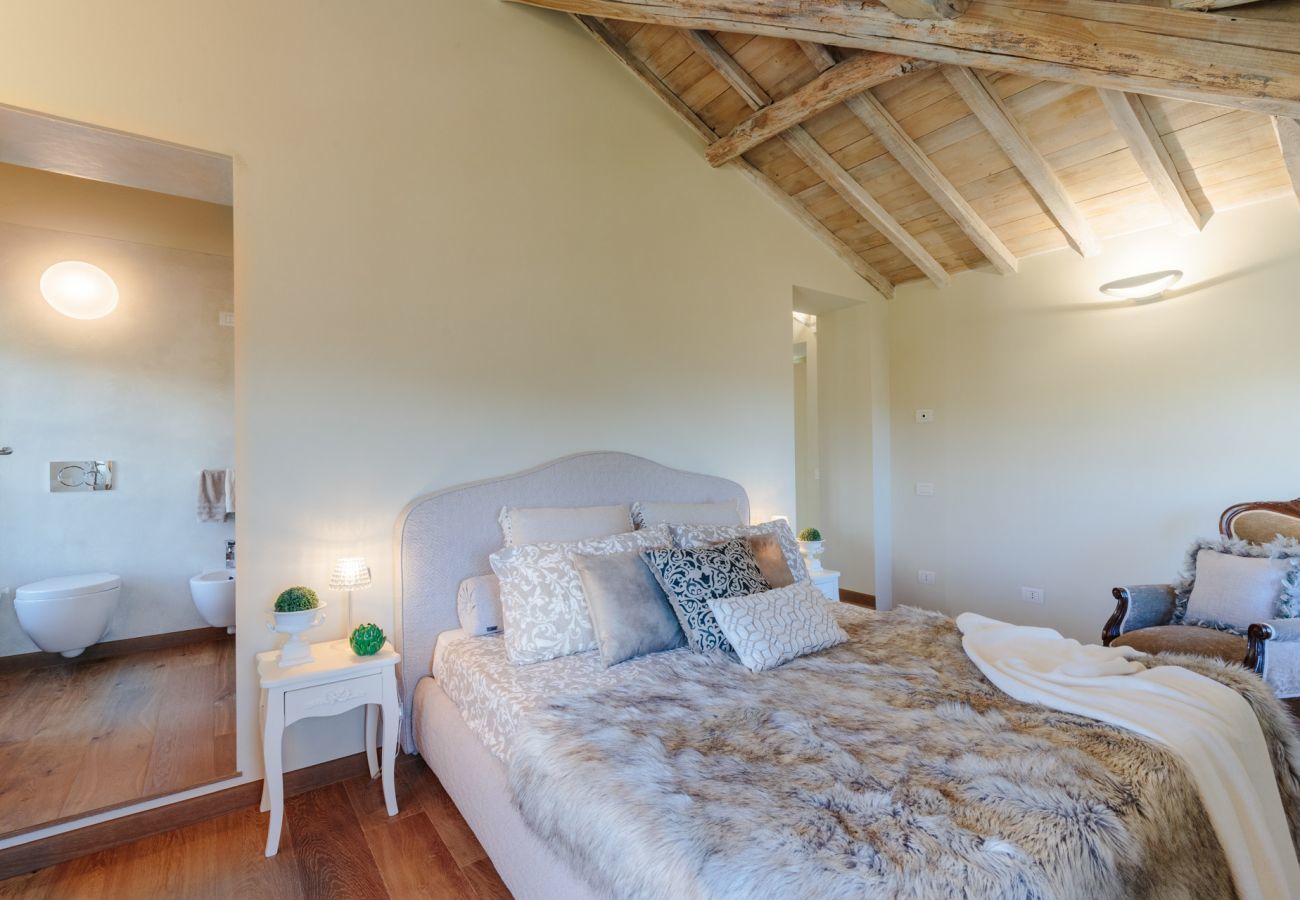 Villa a Pieve a Elici - Villa Riviera