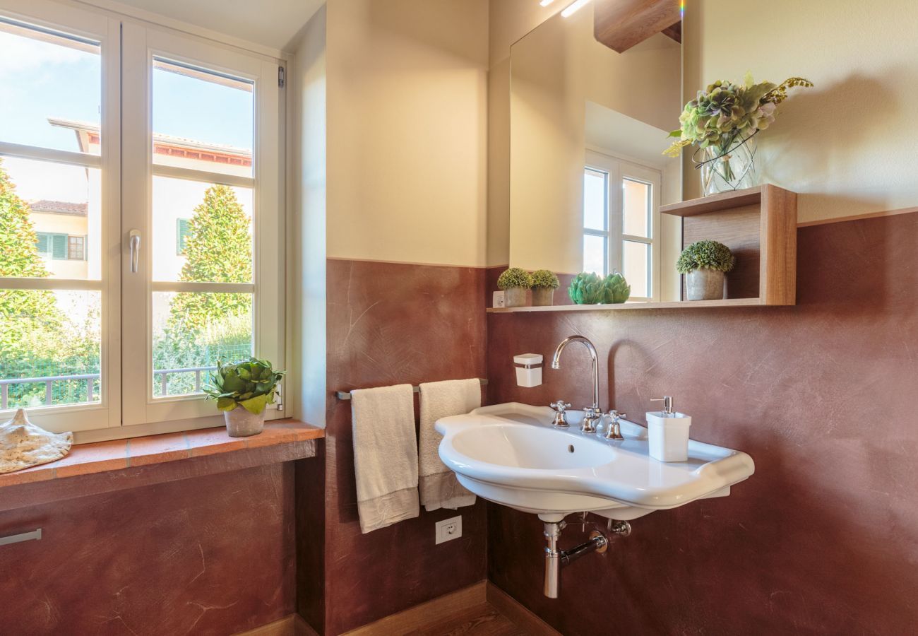 Villa a Pieve a Elici - Villa Riviera